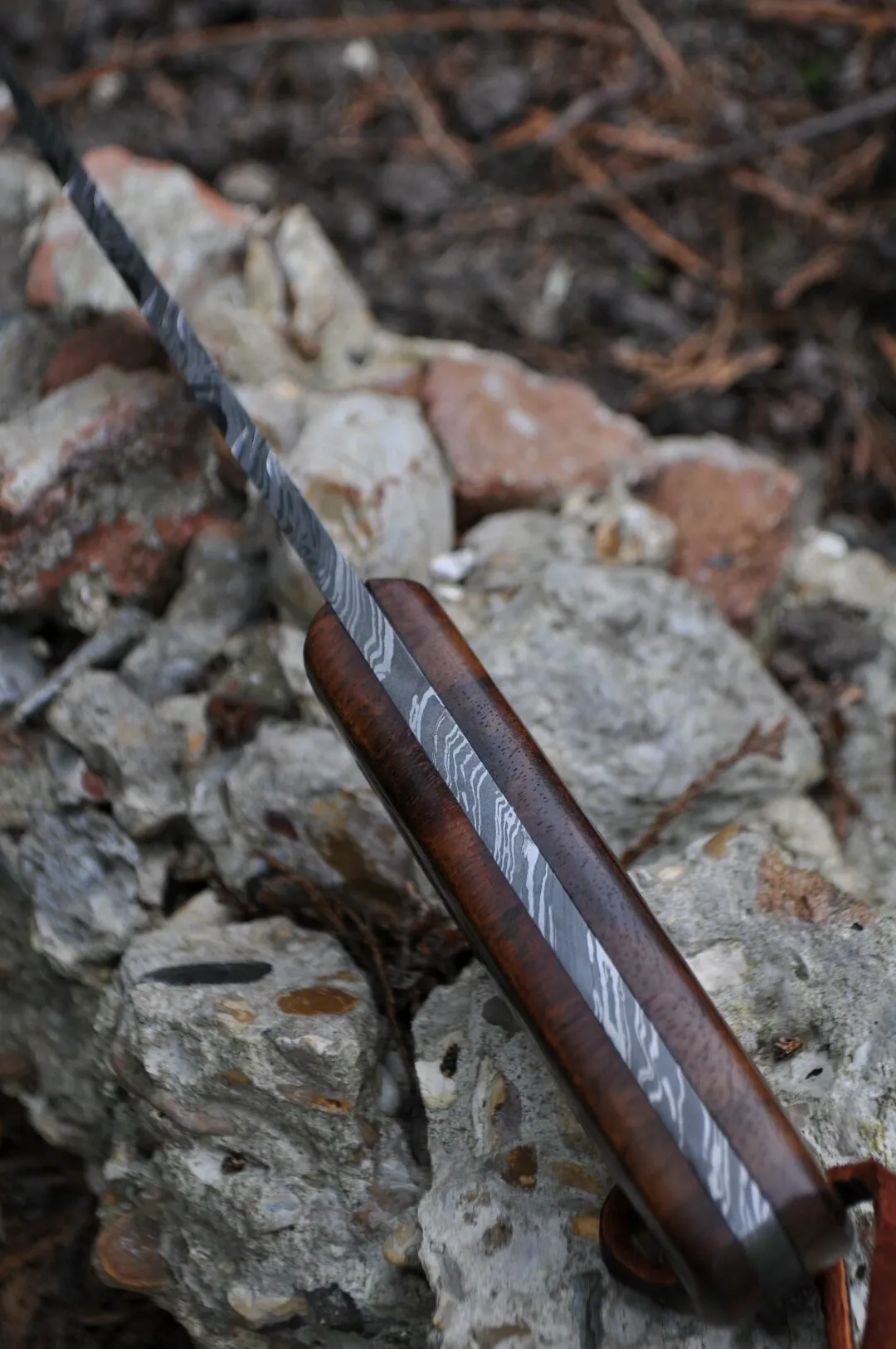 Damascus Bushcraft & Hunting Knife - Unique Burl Wood Handle