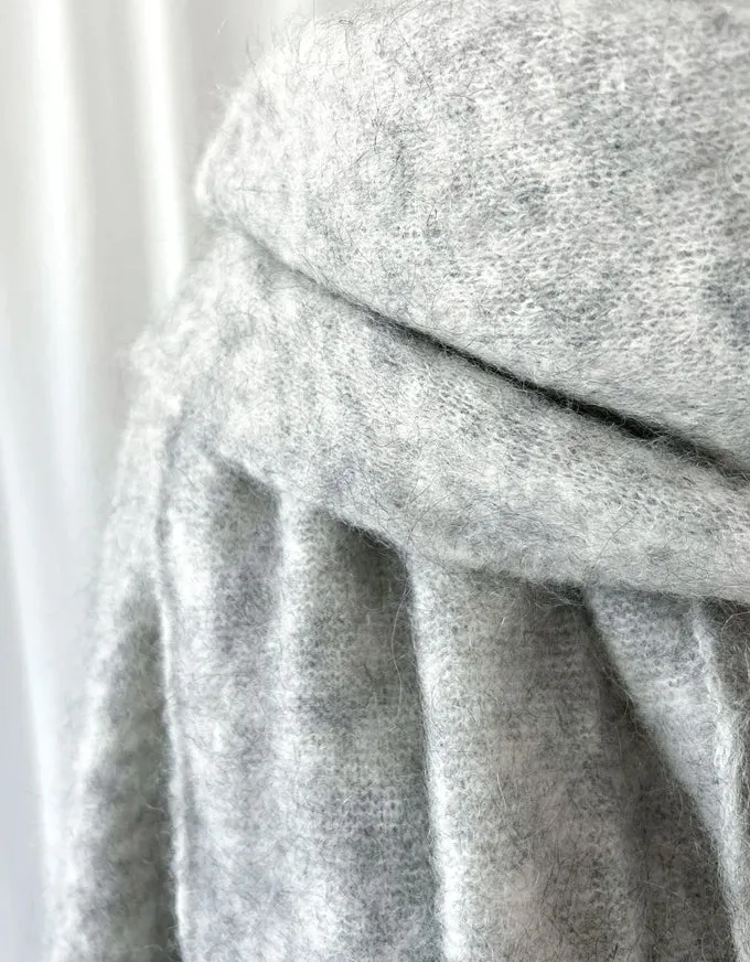 Fluffy Scarf Pearl Grey